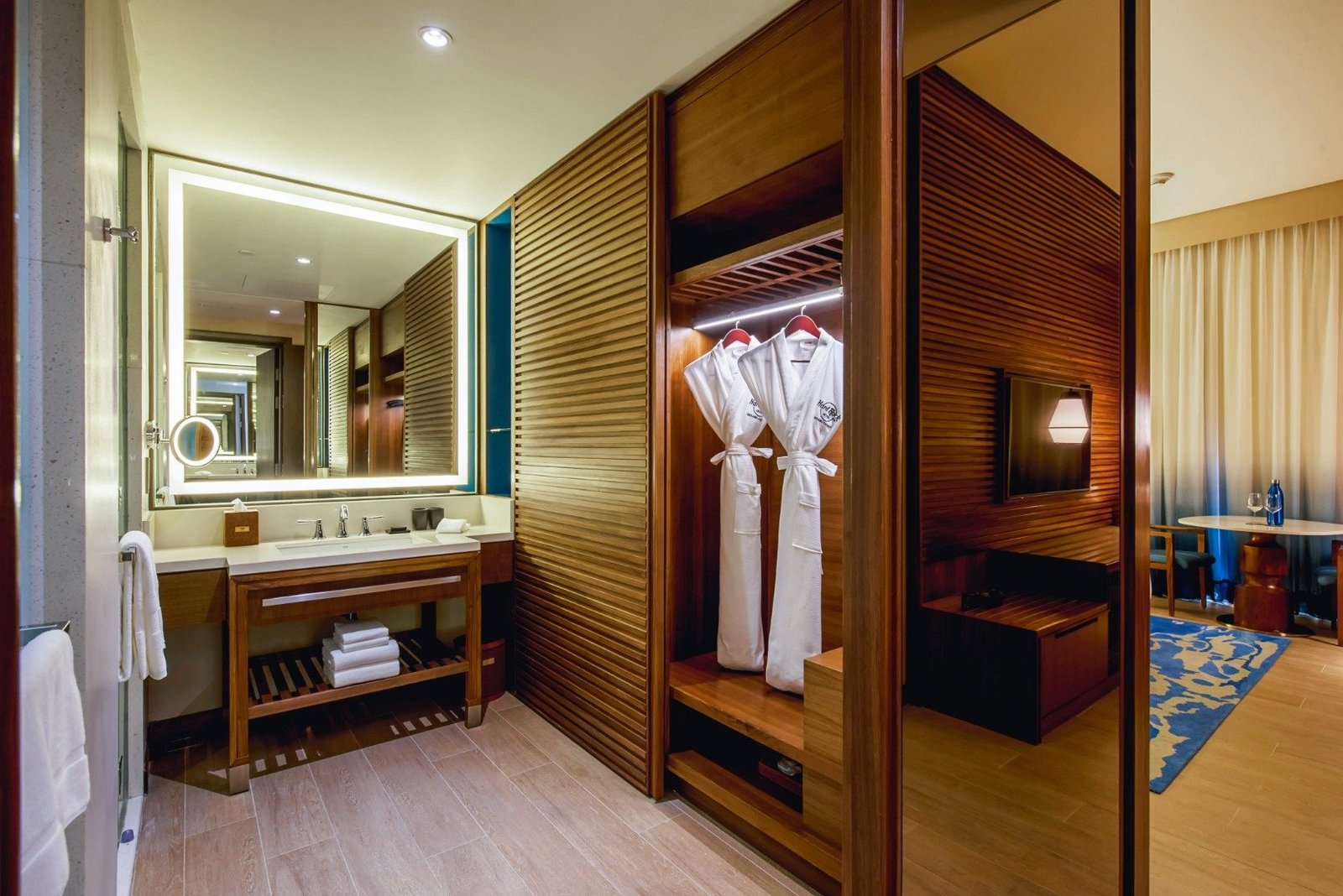 hard rock hotel 4